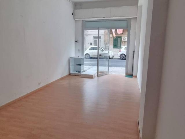 Locale Commerciale in vendita a IV Circoscrizione, Palermo