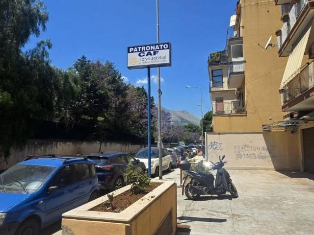 Locale Commerciale in vendita a V Circoscrizione, Palermo