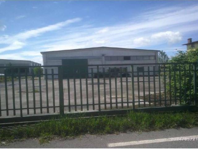 Locale Commerciale in vendita a Pancarana, Lombardia