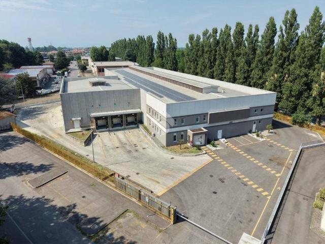 Locale Commerciale in vendita a Pantigliate, Lombardia