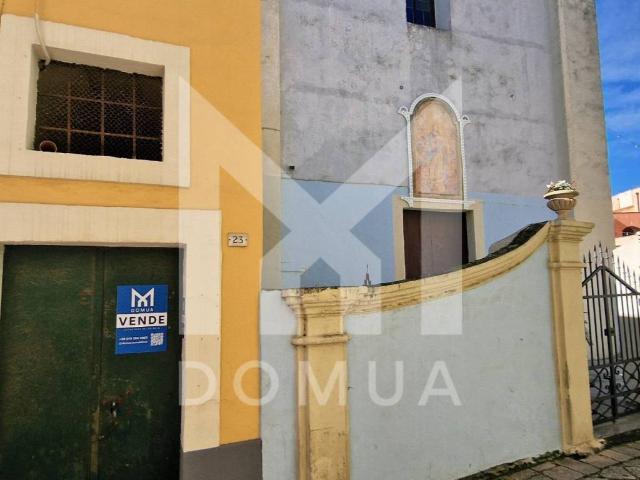 Locale Commerciale in vendita a Puglia, Lecce