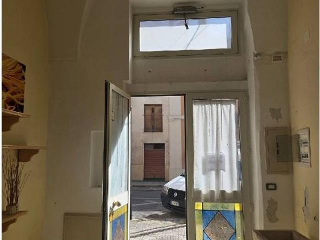 Locale Commerciale in vendita a Puglia, Lecce
