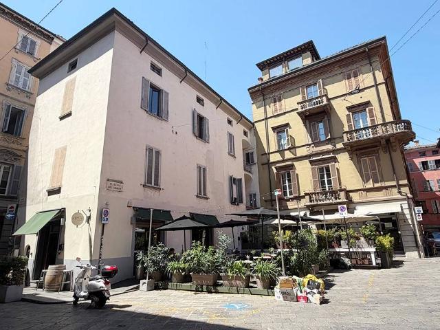 Locale Commerciale in vendita a Parma Centro, Sorbolo