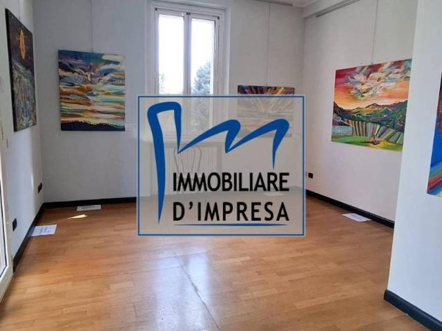 Locale Commerciale in affitto a San Leonardo, Sorbolo