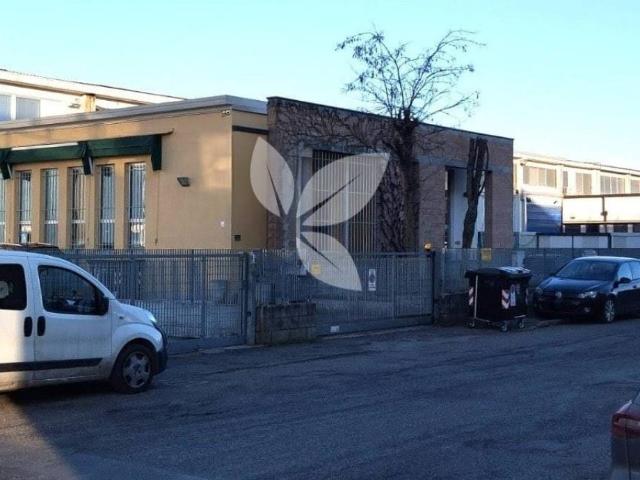 Locale Commerciale in vendita a Alberi di Vigatto, Sorbolo