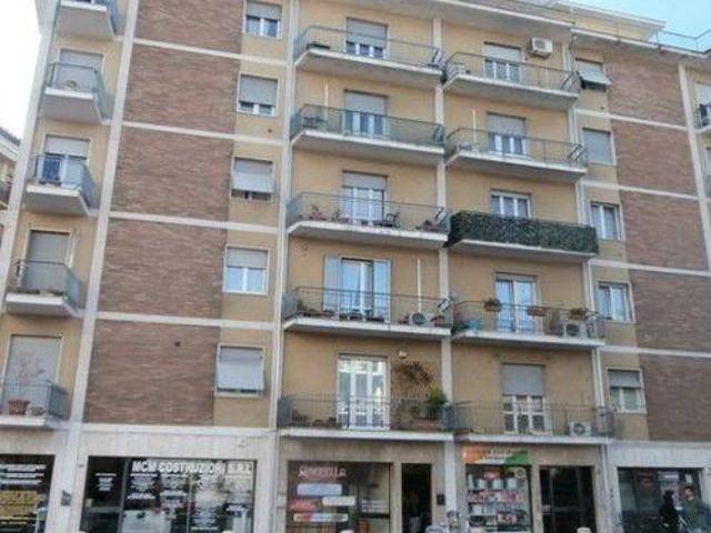 Locale Commerciale in vendita a Sorbolo, Reggio Emilia