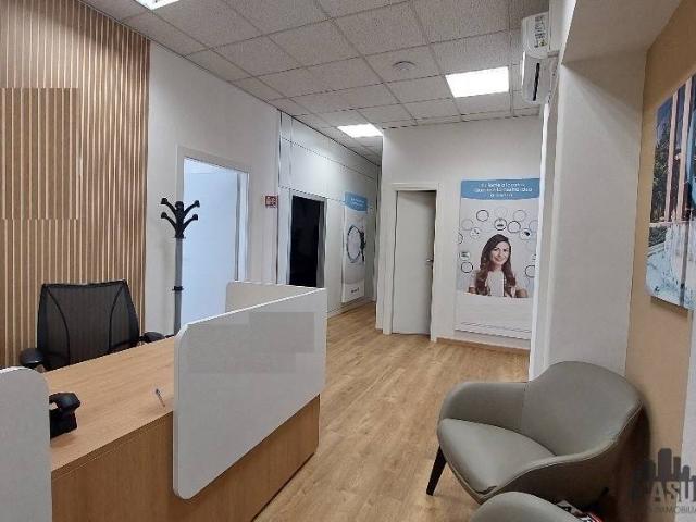 Locale Commerciale in vendita a Parma Centro, Sorbolo