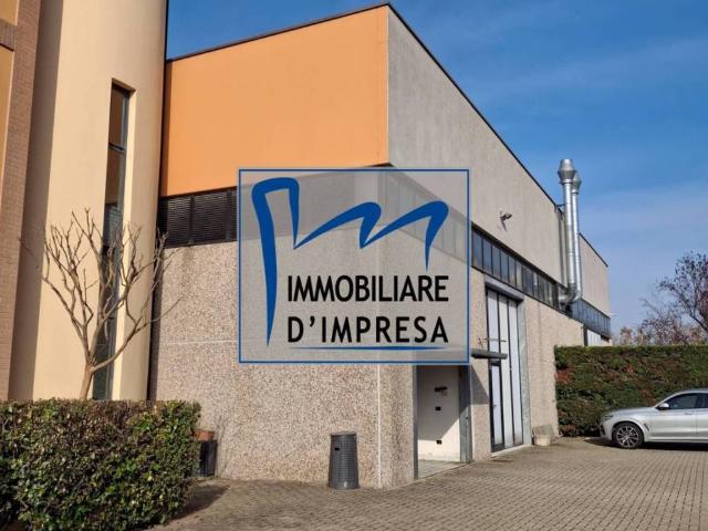 Locale Commerciale in vendita a Vicofertile, Parma