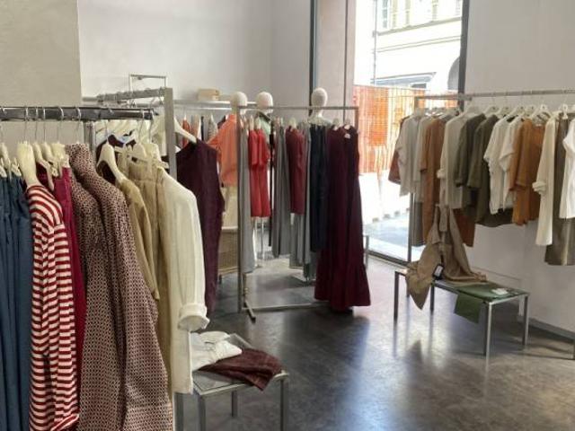 Locale Commerciale in vendita a Parma Centro, Sorbolo