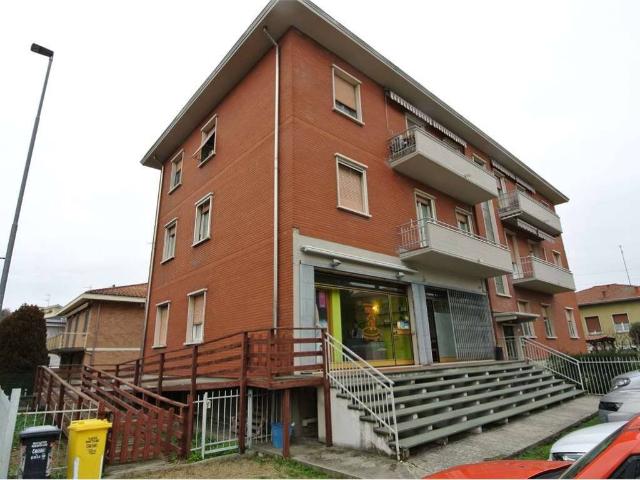 Locale Commerciale in vendita a Golese, Sorbolo