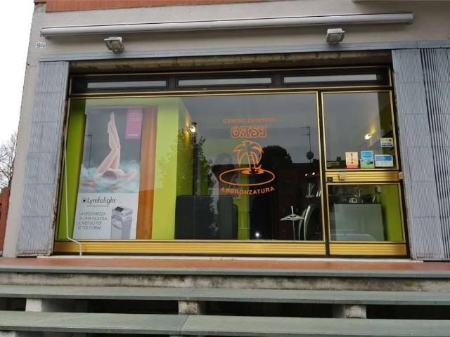 Locale Commerciale in vendita a Golese, Sorbolo