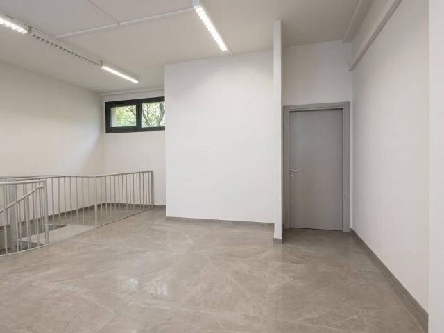 Locale Commerciale in vendita a Cittadella, Sorbolo