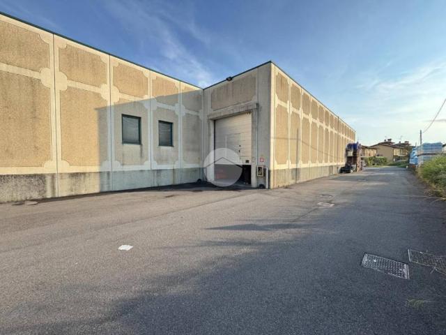 Locale Commerciale in vendita a Monterotondo, Passirano