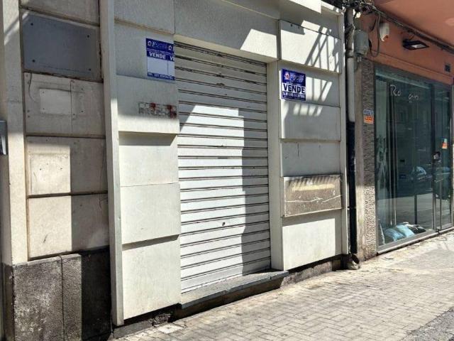 Locale Commerciale in vendita a Paternò, Sicilia
