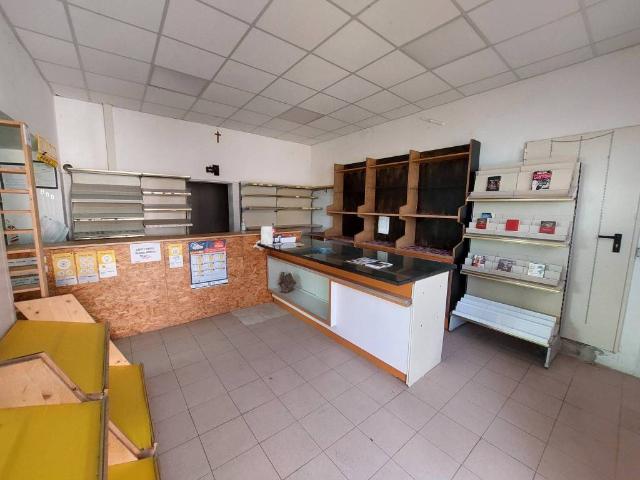 Locale Commerciale in vendita a Piemonte, Torino