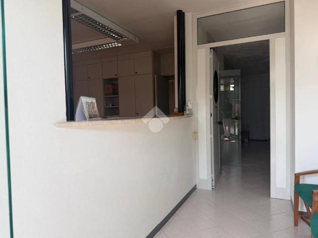 Locale Commerciale in vendita a Pavia Di Udine, Friuli-Venezia Giulia