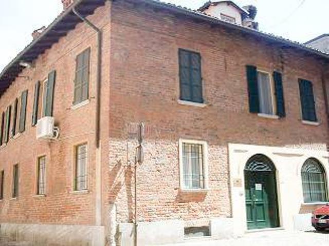 Locale Commerciale in vendita a Pavia, Lombardia