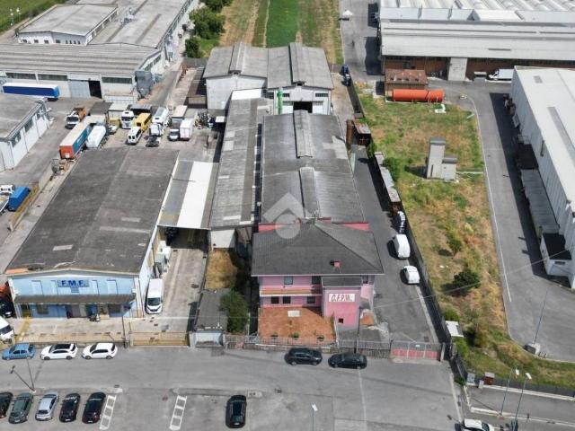 Locale Commerciale in vendita a Pavone Del Mella, Lombardia