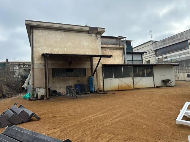 Locale Commerciale in vendita a Unione dei comuni del Frignano, Pavullo Nel Frignano
