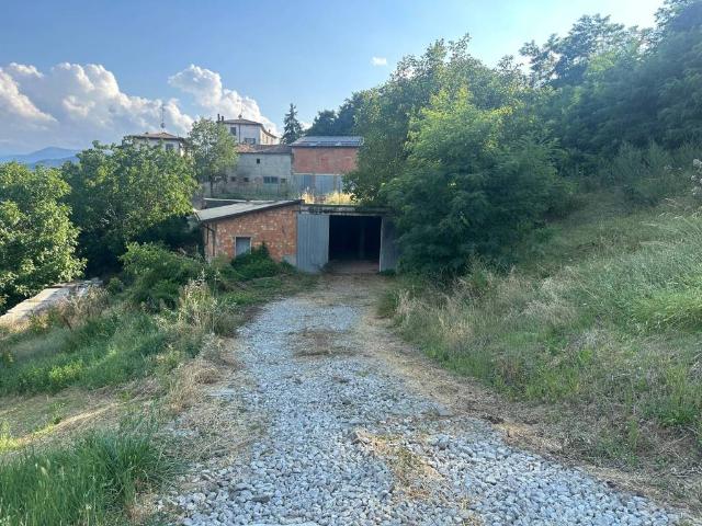 Locale Commerciale in vendita a Unione dei comuni del Frignano, Pavullo Nel Frignano