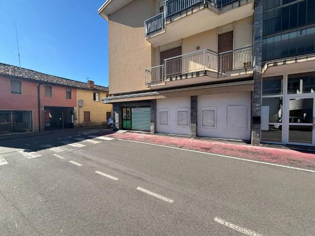 Locale Commerciale in vendita a Pedrengo, Lombardia