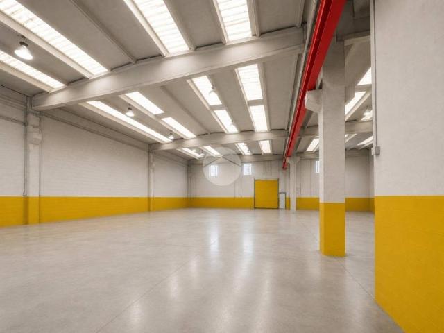 Locale Commerciale in vendita a Pedrengo, Lombardia