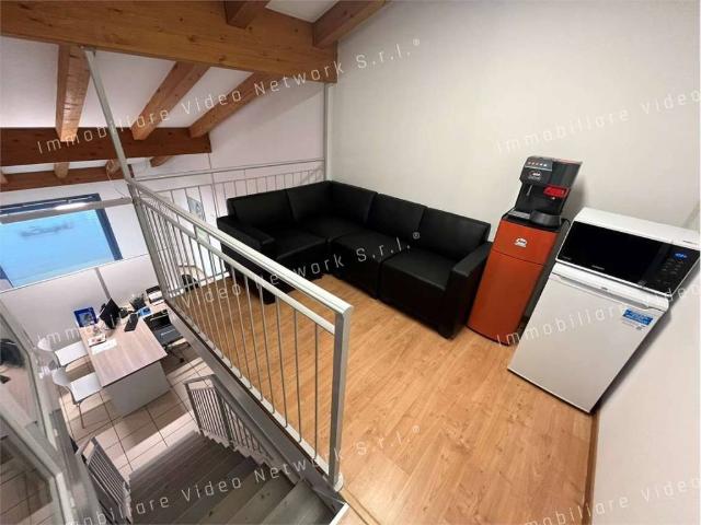 Locale Commerciale in vendita a Comunità Alta Valsugana e Bersntol, Pergine Valsugana