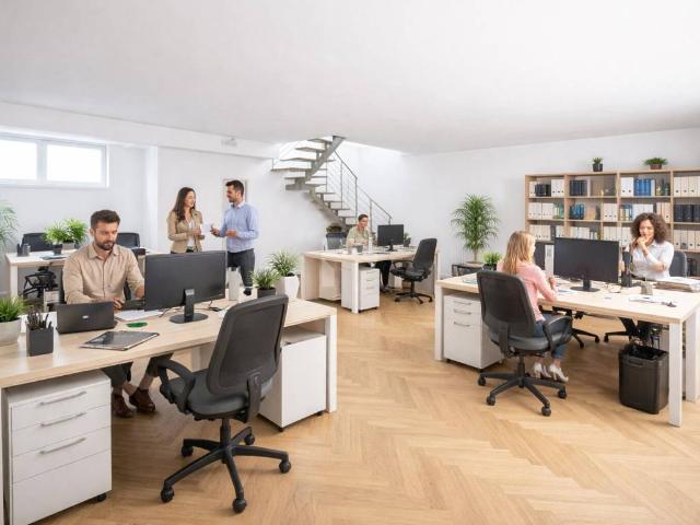 Locale Commerciale in vendita a Comunità Alta Valsugana e Bersntol, Pergine Valsugana