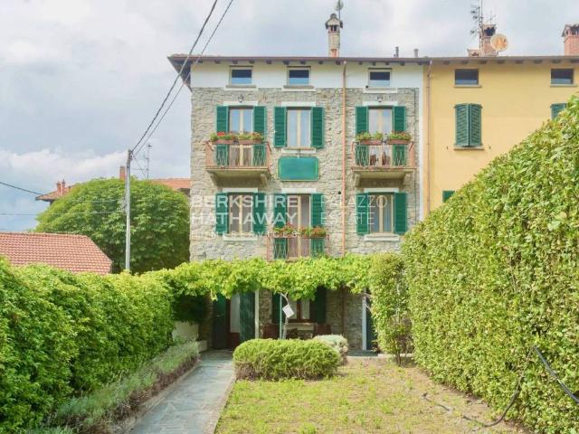 Locale Commerciale in vendita a Bologna, Perledo