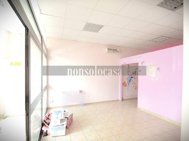 Locale Commerciale in vendita a Cenerente, Umbria