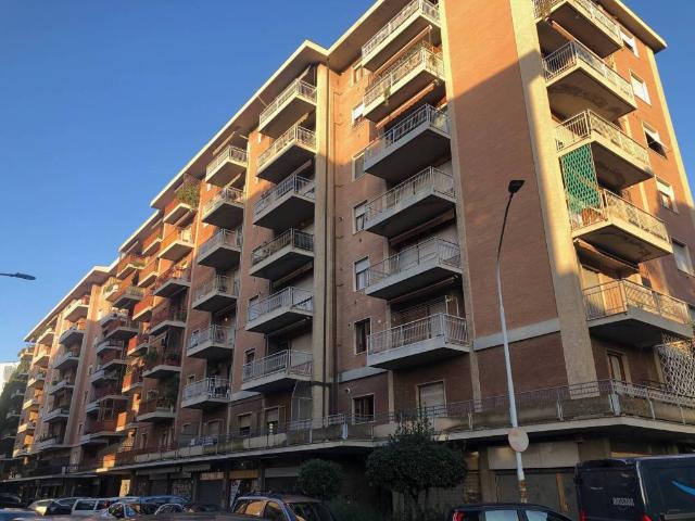 Locale Commerciale in vendita a Madonna Alta, Cenerente
