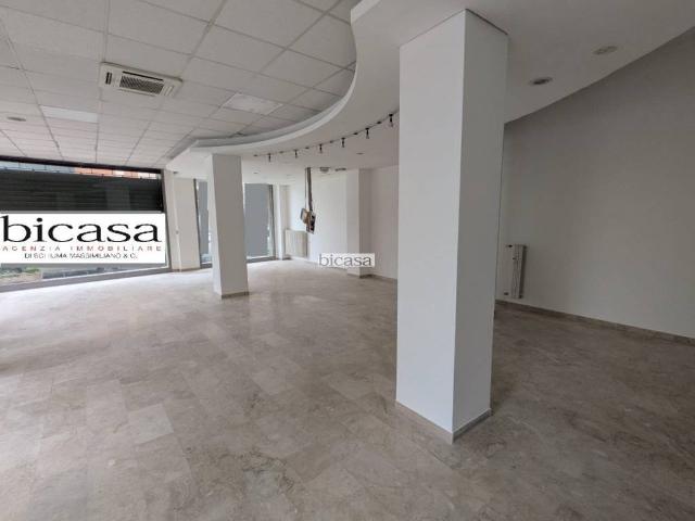 Locale Commerciale in vendita a Marche, Pesaro E Urbino