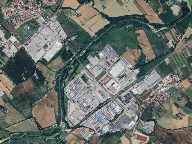 Locale Commerciale in vendita a Marche, Pesaro E Urbino