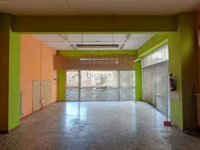 Locale Commerciale in vendita a Marche, Pesaro E Urbino