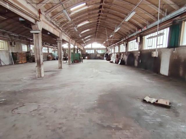 Locale Commerciale in vendita a Marche, Pesaro E Urbino