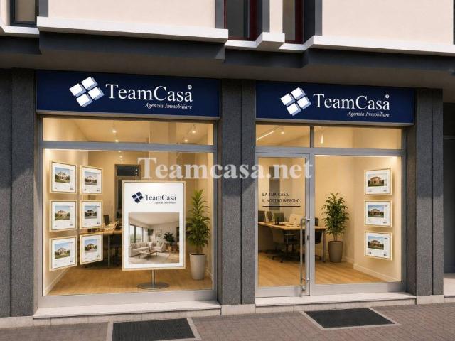 Locale Commerciale in vendita a Centro Storico, Marche