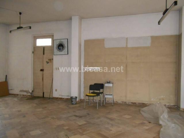 Locale Commerciale in vendita a Marche, Pesaro E Urbino