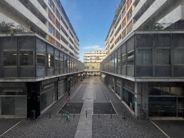 Locale Commerciale in vendita a Pescara, Abruzzo