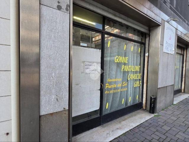 Locale Commerciale in vendita a Pescara, Abruzzo