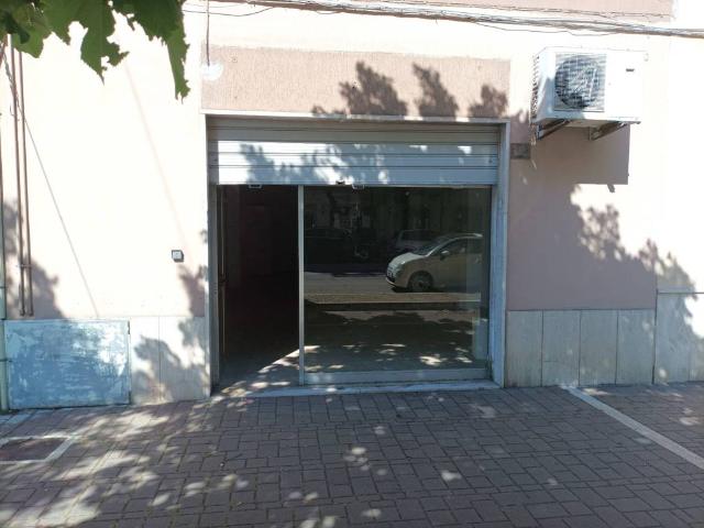 Locale Commerciale in vendita a Pescara, Abruzzo