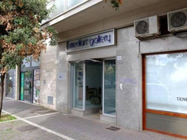 Locale Commerciale in vendita a Pescara, Abruzzo