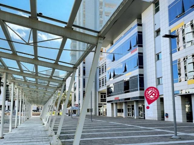 Locale Commerciale in vendita a Pescara, Abruzzo