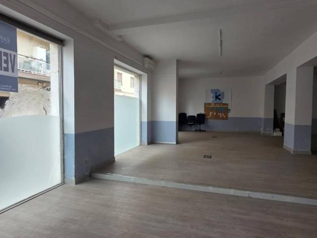 Locale Commerciale in vendita a Pescara, Abruzzo
