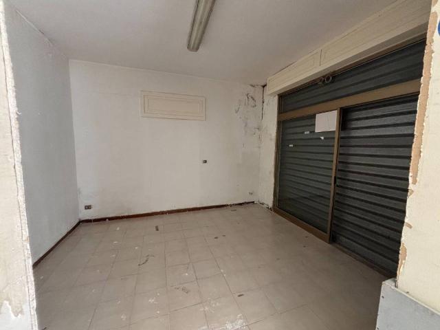 Locale Commerciale in vendita a Pescara, Abruzzo