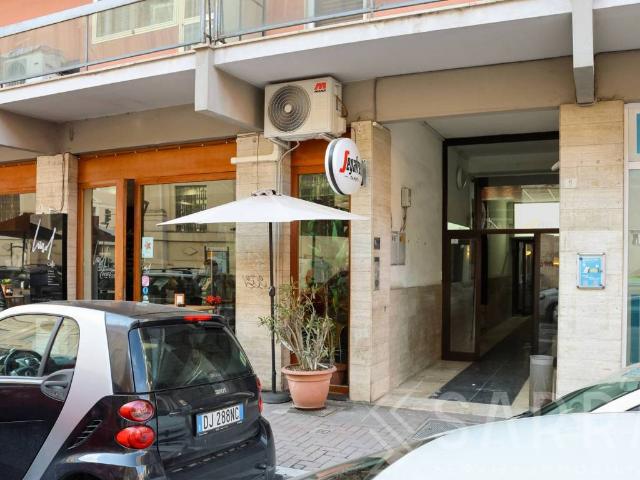 Locale Commerciale in vendita a Pescara, Abruzzo