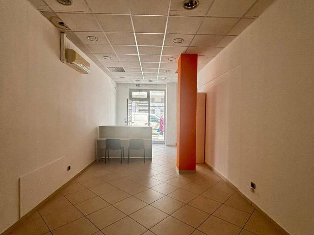 Locale Commerciale in vendita a Pescara, Abruzzo