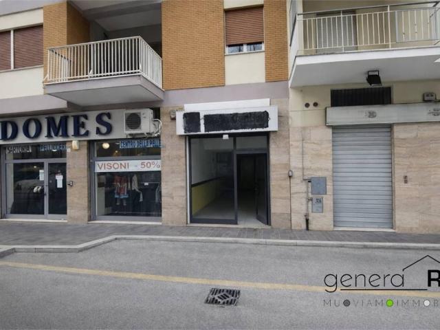 Locale Commerciale in vendita a Pescara, Abruzzo