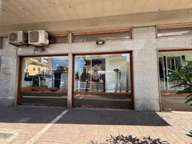 Locale Commerciale in vendita a Porta Nuova, Pescara