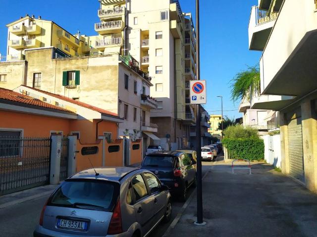 Locale Commerciale in vendita a Pescara, Abruzzo