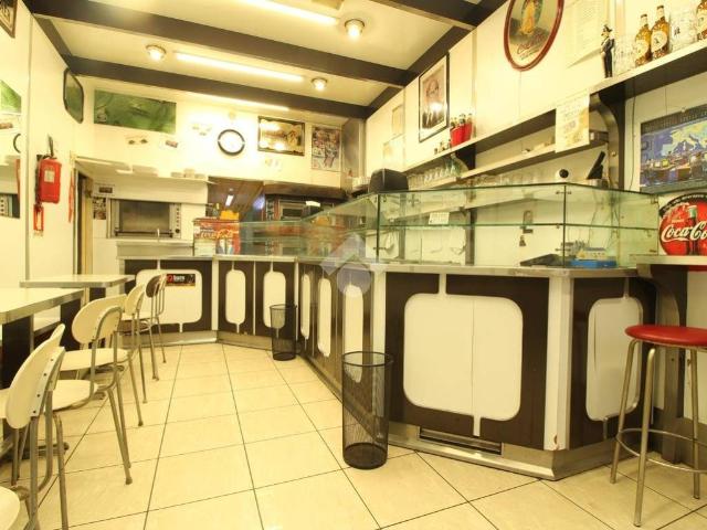 Locale Commerciale in vendita a Pescara, Abruzzo